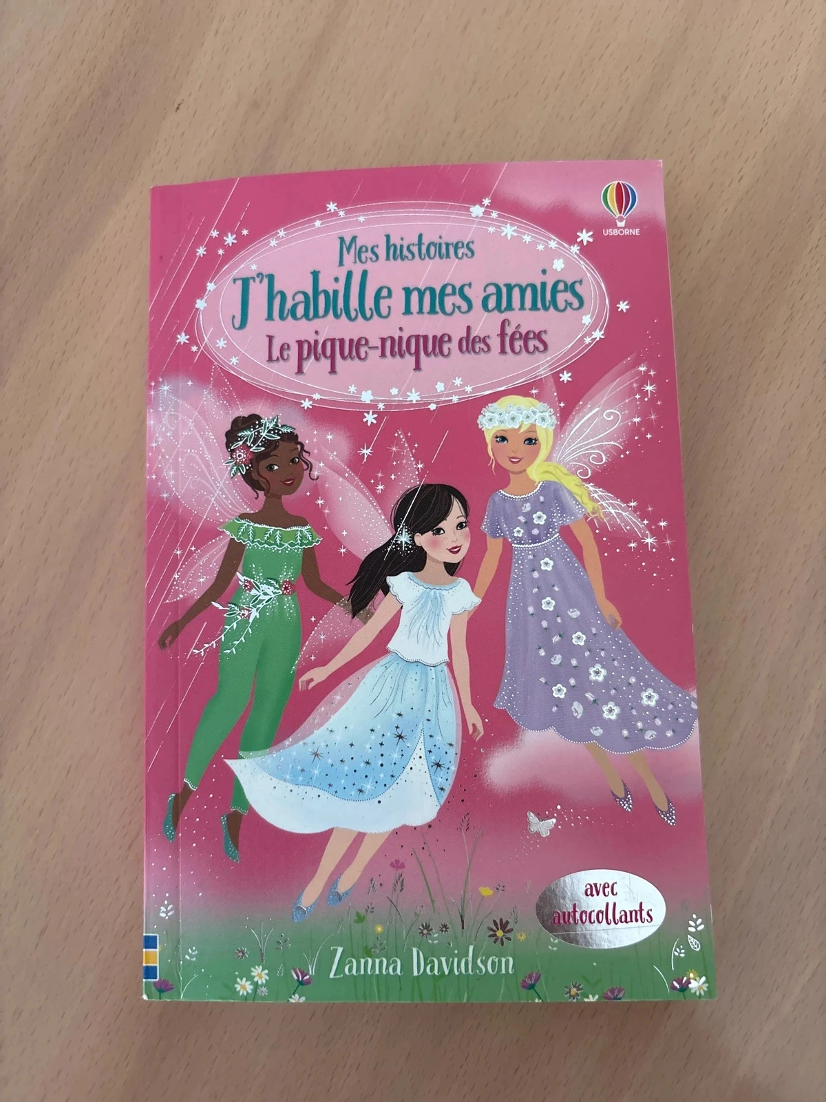 Livre "J’habille mes amies"